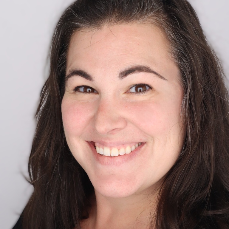 Headshot of Abbi Castle